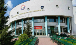 Uniwersytety szko�y wy�sze w Polsce
